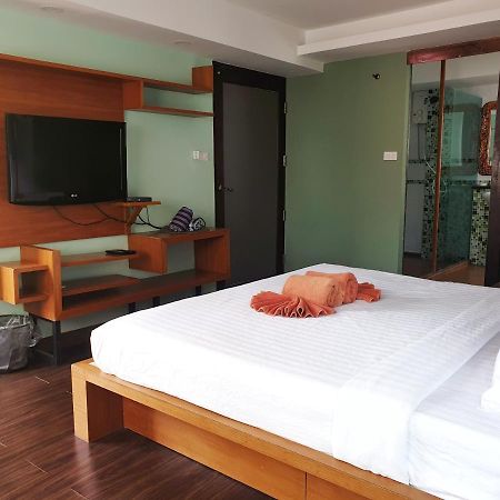 Island Cafe&Hostel Koh Lipe Ngoại thất bức ảnh